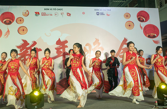 Gala Chào mừng Năm mới với sinh viên Liên chi Đoàn Khoa Tiếng Trung